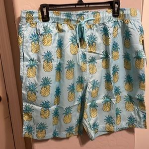 Men’s swim trunks